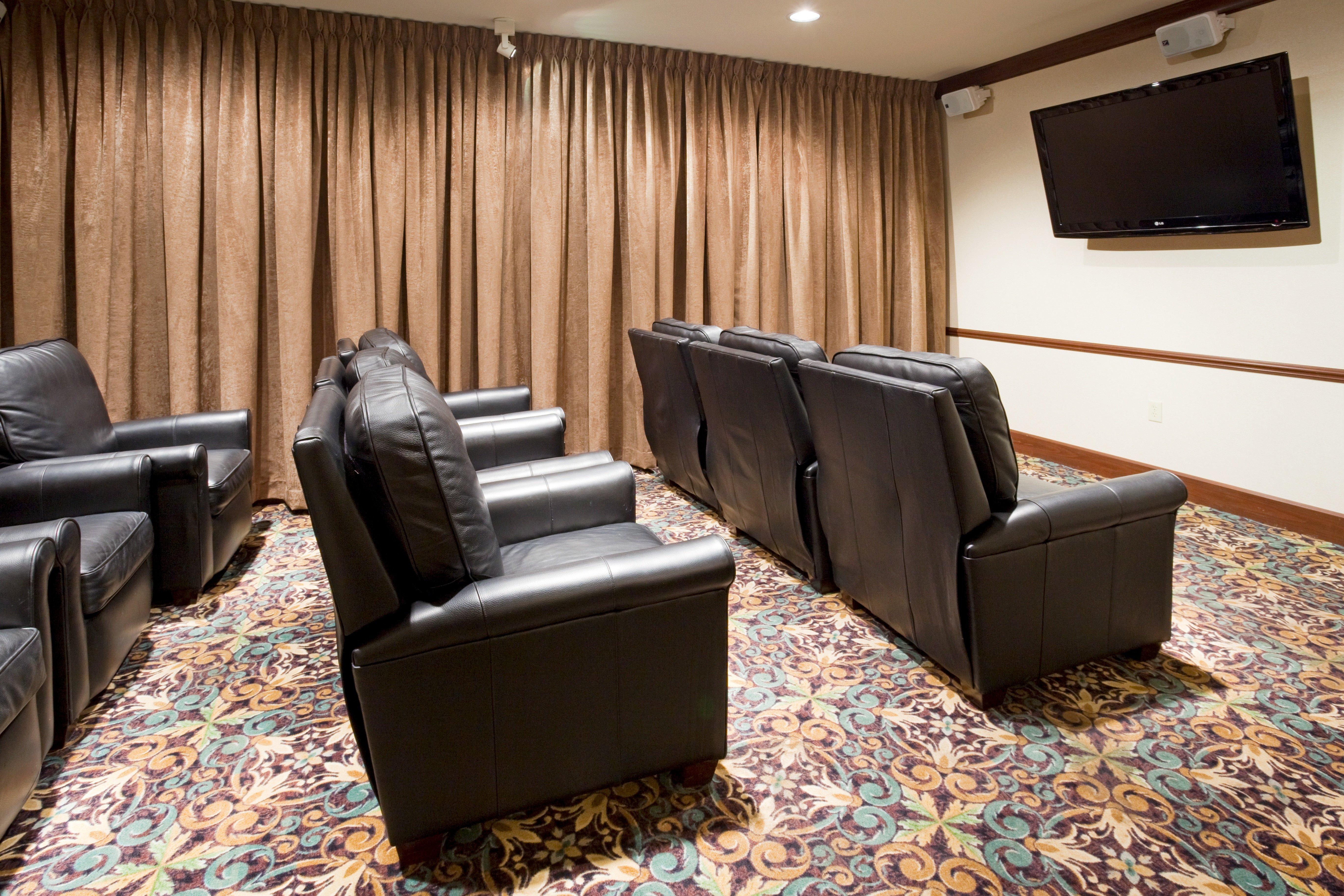 Staybridge Suites Milwaukee West-Oconomowoc By Ihg Εξωτερικό φωτογραφία